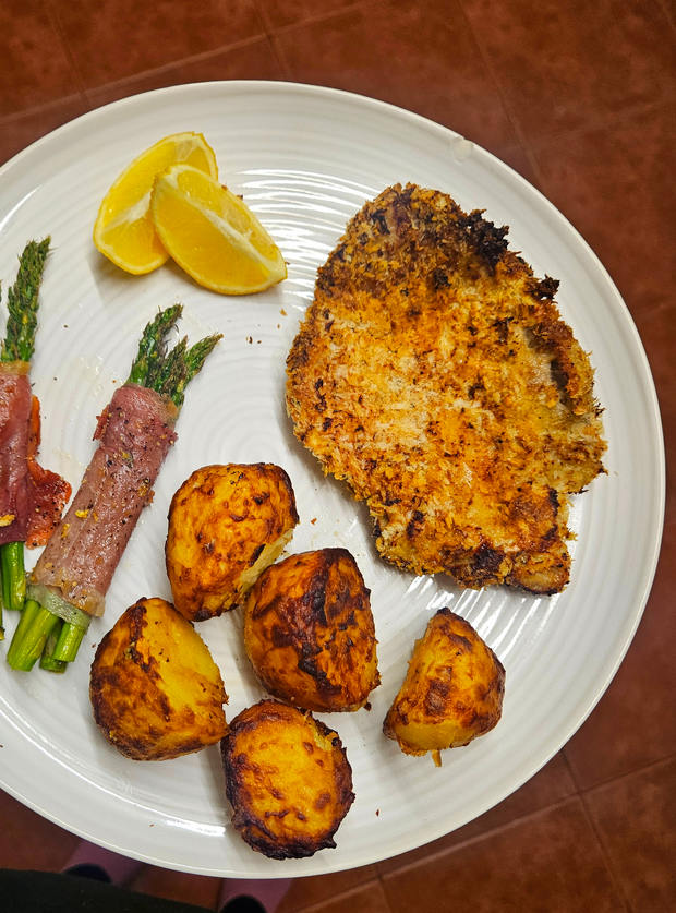 Pork Schnitzel by Georgia, Gloucestershire pinchofnom.com