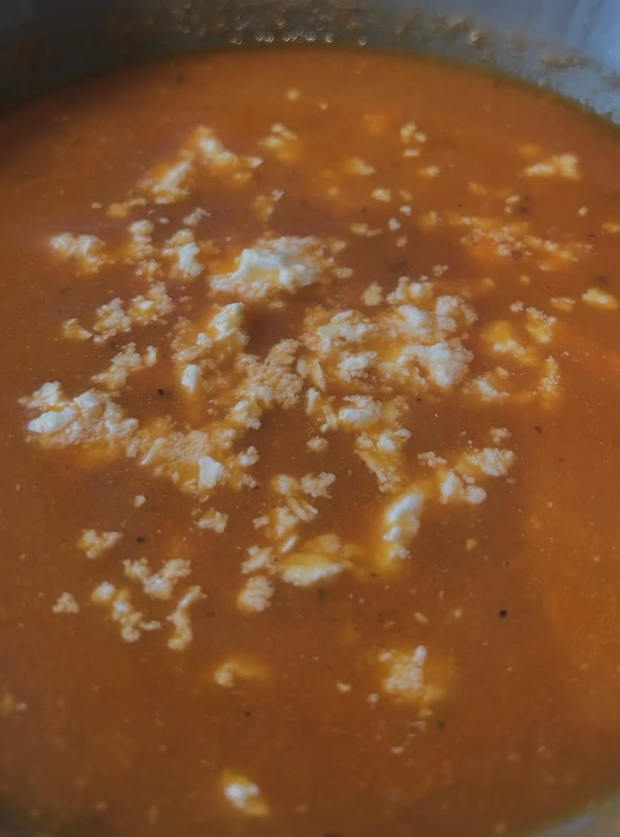 Roasted Red Pepper and Feta Soup by Karolina Rogers, Peterborough pinchofnom.com