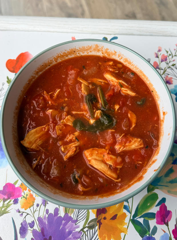 Slow Cooker Chicken and Tomato Soup by Jan Hollands, Perth pinchofnom.com