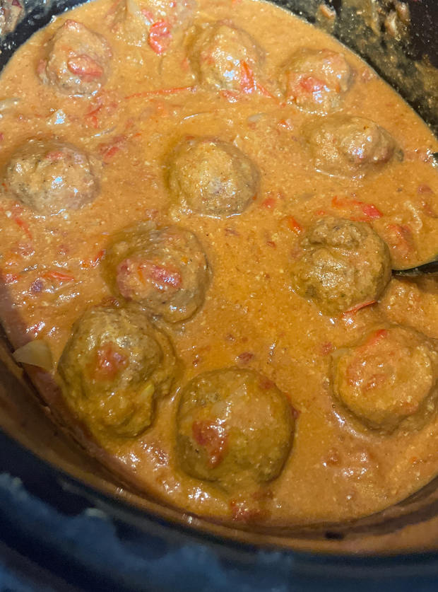 Slow Cooker Paprika Meatballs by Victoria1989, Manchester pinchofnom.com