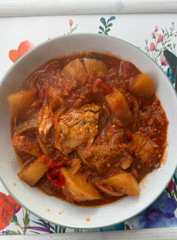 Slow Cooker Cajun-Style Chicken Thighs by Jan Hollands, Perth pinchofnom.com