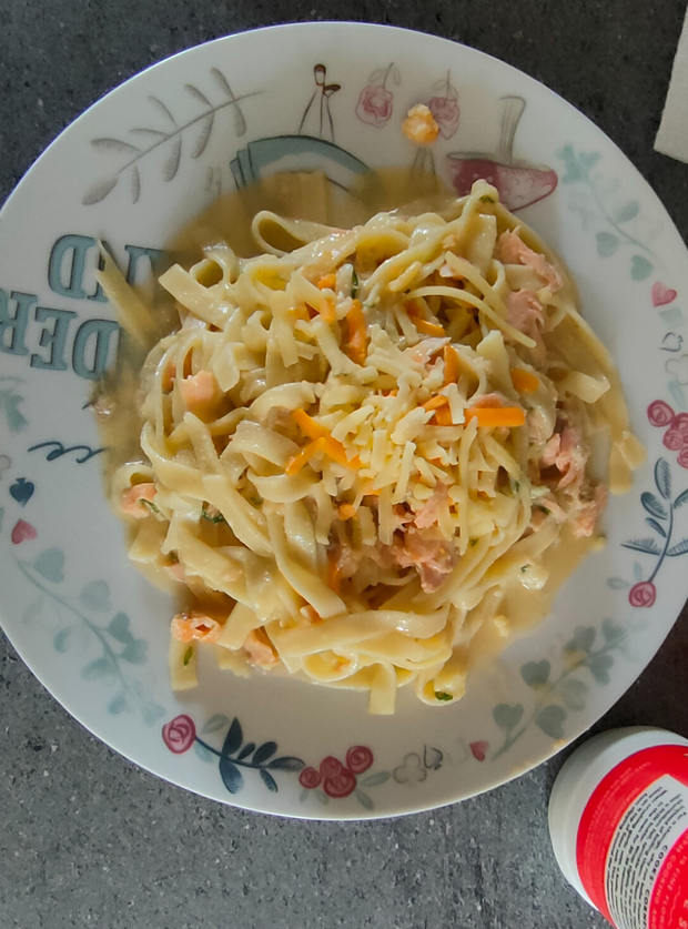 Smoked Salmon Spaghetti Carbonara Recipe Image By Lisa Marie Pinch Of Nom 2745