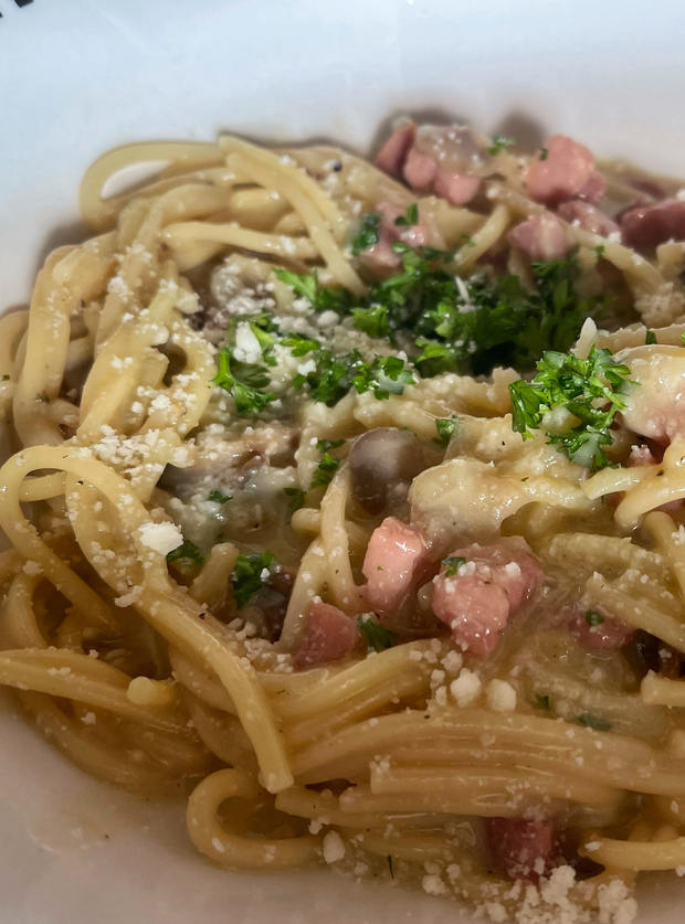 Spaghetti Carbonara Recipe. Image by Sally123 Pinch of Nom