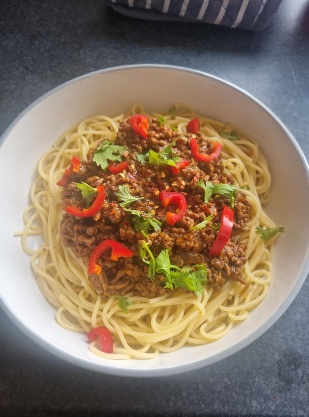 Spicy Spaghetti Bolognese - Pinch Of Nom