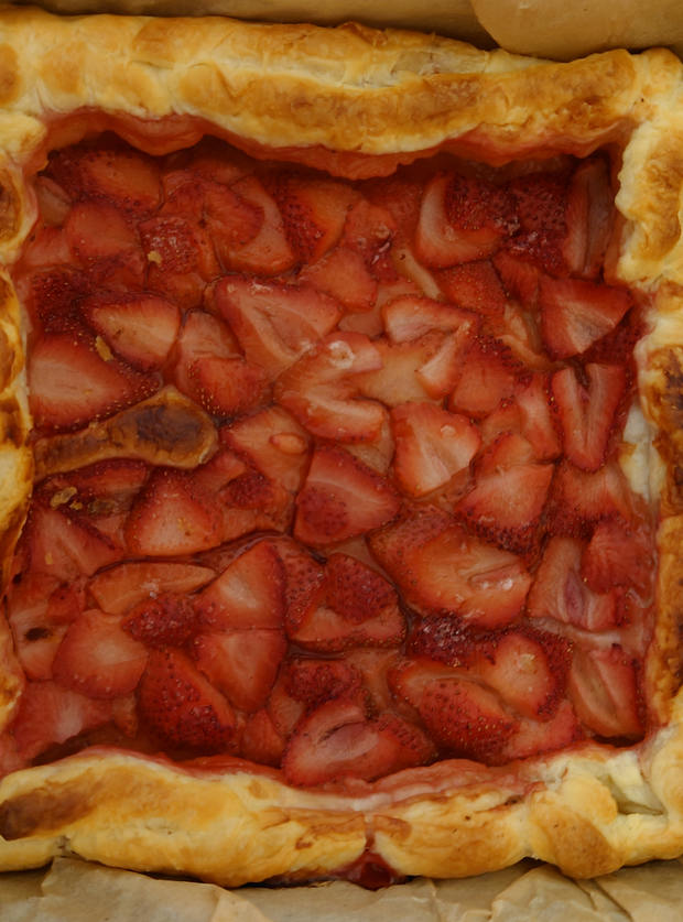 Strawberry Galette by Ang, Stockport pinchofnom.com