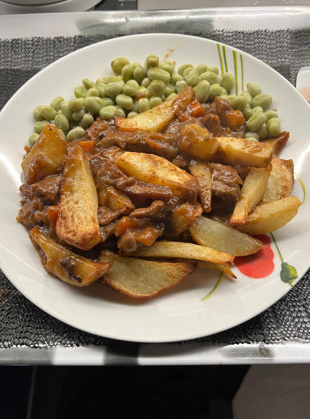 Steak and Chips Pie by Stephen, Wakefield pinchofnom.com