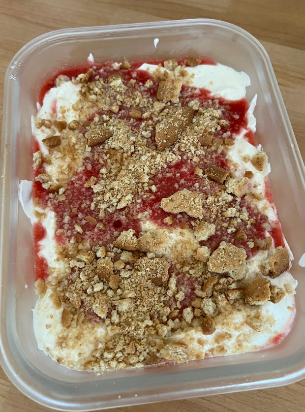Strawberry Cheesecake Frozen Yoghurt by JintyS, Edinburgh pinchofnom.com