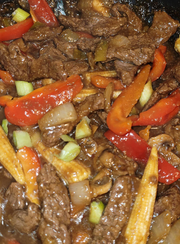 Stir-fried Beef with Ginger and Spring Onion - Pinch Of Nom