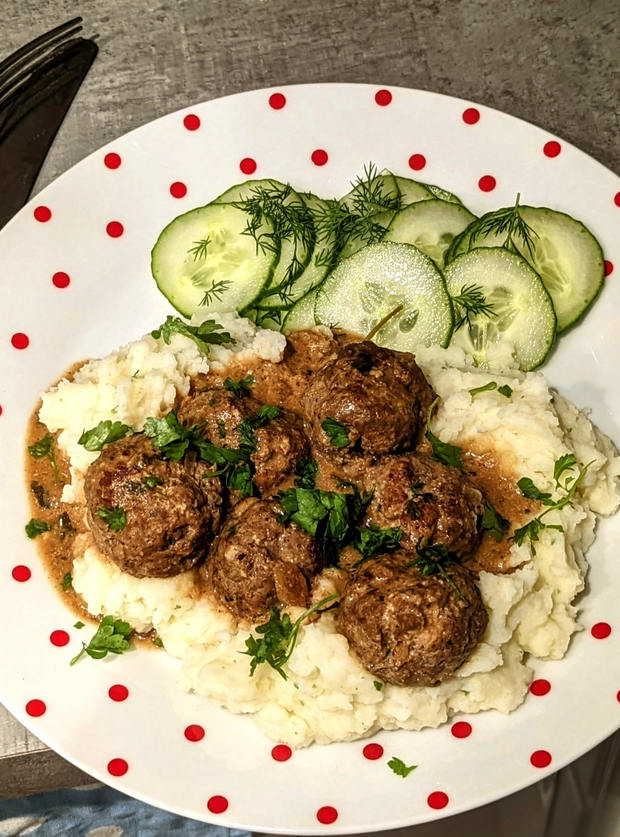 Swedish Meatballs - Pinch Of Nom