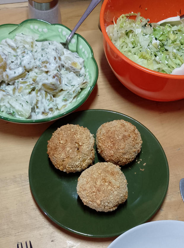 Vegetarian Scotch Eggs by Neens_Beans, Wales pinchofnom.com